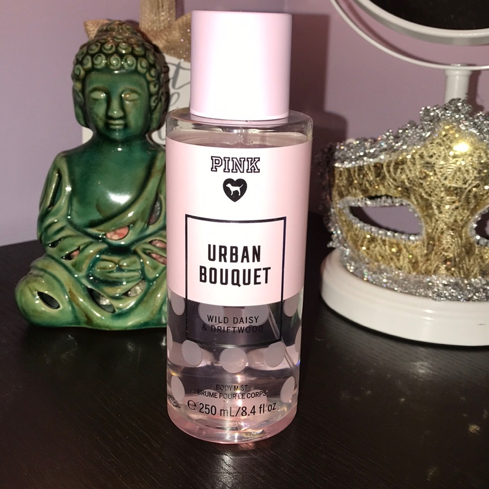 NIB Pink Urban Bouquet wild daisy & driftwood